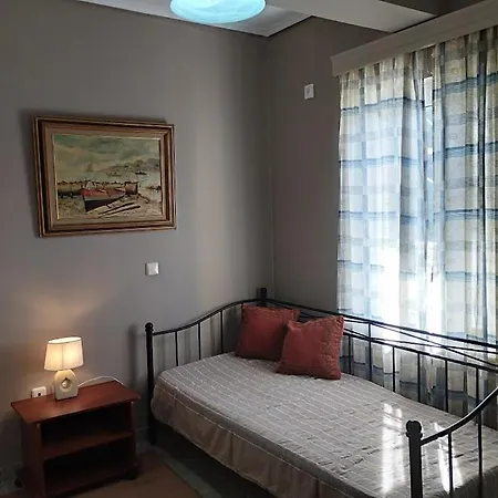 شقة Elenas Paralia Avlidhos